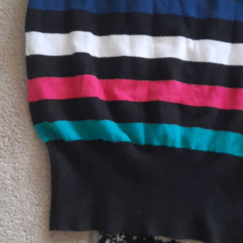 Striped‎ sweater - Picture 2 of 6